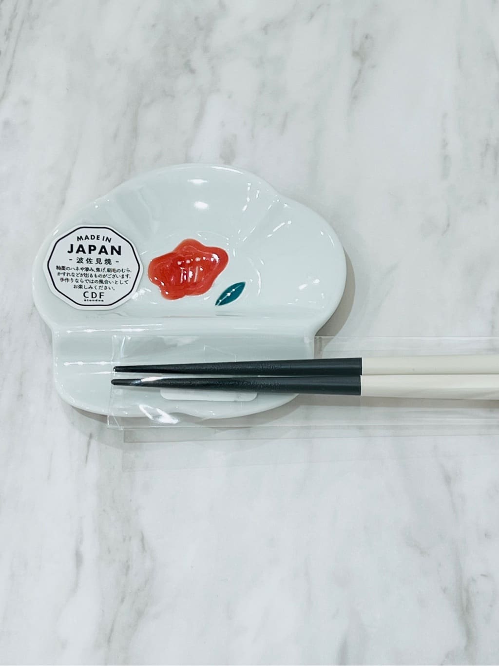 nagiさんの「212 KITCHEN STORE｜ニッポン絵皿 箸置き小皿 椿」を使ったコーディネート