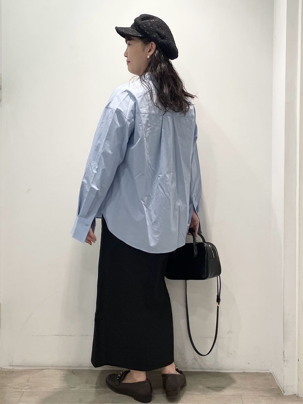 sumicaさんの「OPAQUE.CLIP｜ポケット刺繍レギュラーカラーシャツ【洗濯機OK】」を使ったコーディネート