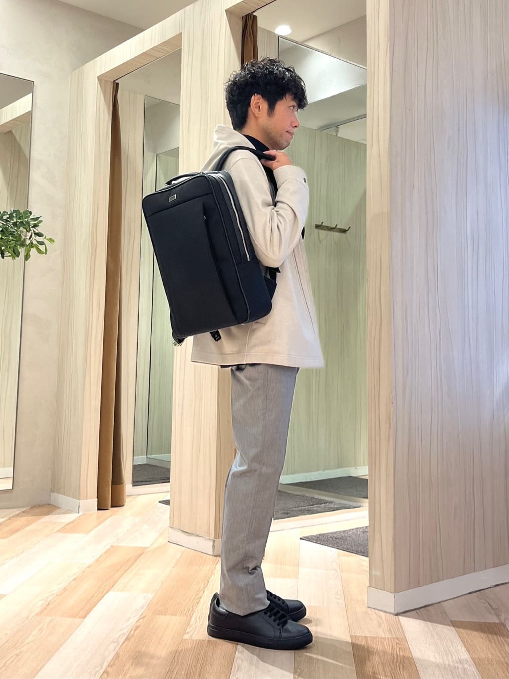 URAさんの「TAKEO KIKUCHI｜【Sサイズ～】ウォーム ミラノリブ オフネック プルオーバー」を使ったコーディネート