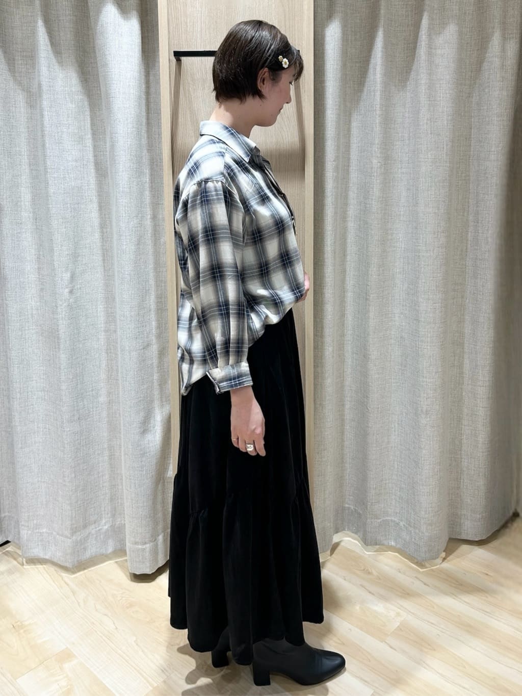 nanakoさんの「grove｜アーモンドトゥヒールブーツ」を使ったコーディネート