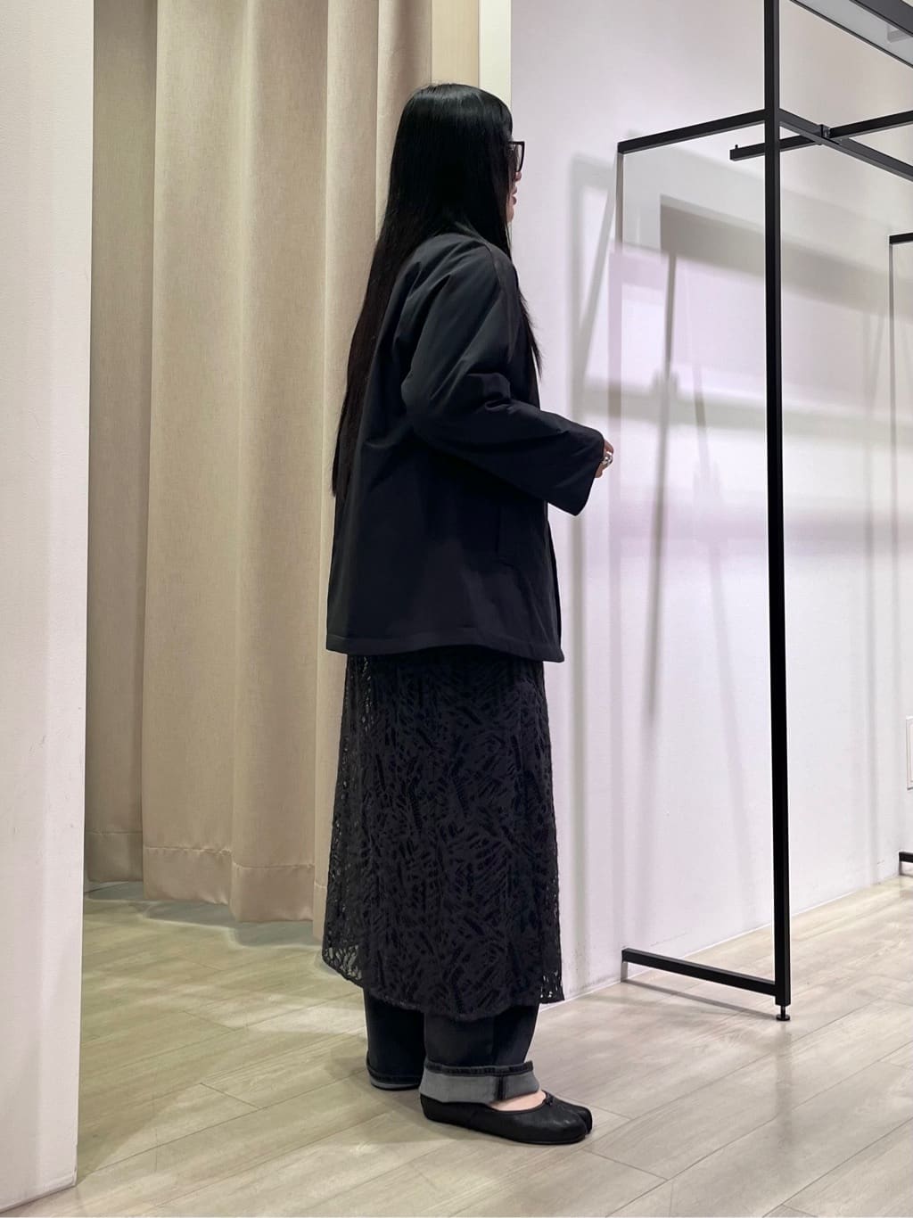 hasuさんの「INDIVI｜【超軽量／蓄熱】ライトパフステンカラーコート」を使ったコーディネート
