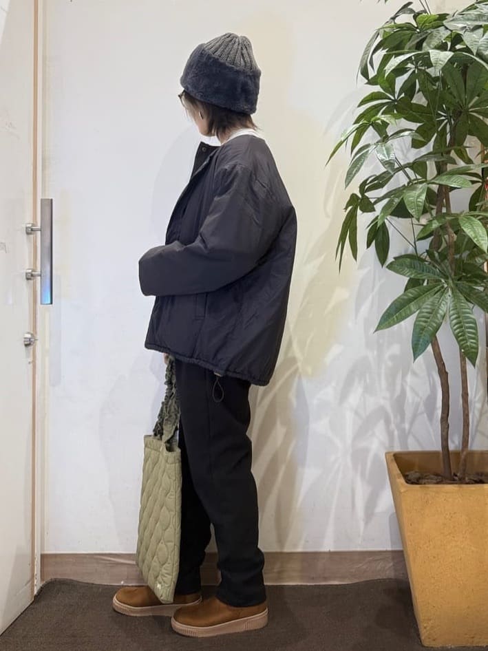 misakiさんの「SHOO･LA･RUE｜【洗濯機可/撥水/リバーシブル】 ノーカラー中綿ブルゾン」を使ったコーディネート