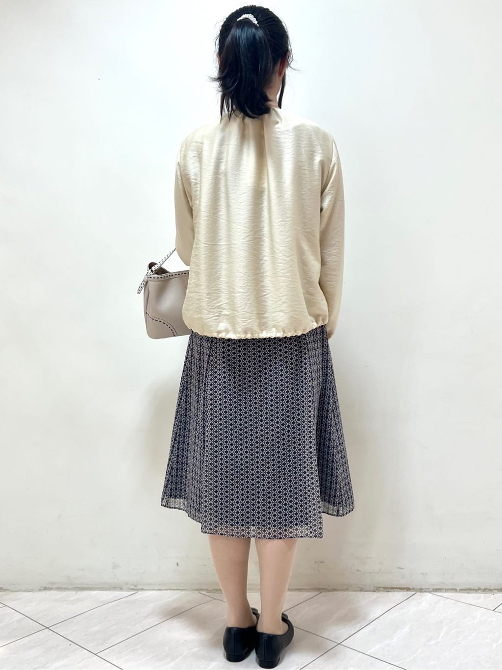 yanaさんの「Reflect｜【選べる6色／長く着られる◎】ボートネックニット」を使ったコーディネート