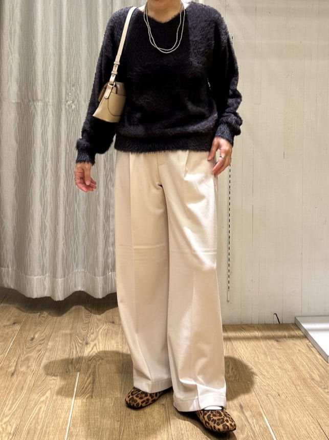 ga_riさんの「THE SHOP TK｜【華やかで柔らか】ふわふわフェザーニット/洗える・前後2WAY」を使ったコーディネート