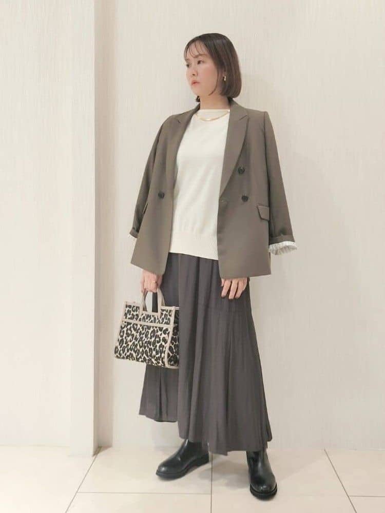 naokoさんの「UNTITLED｜【8色展開/体型カバー】魅せるタイムレスニット」を使ったコーディネート