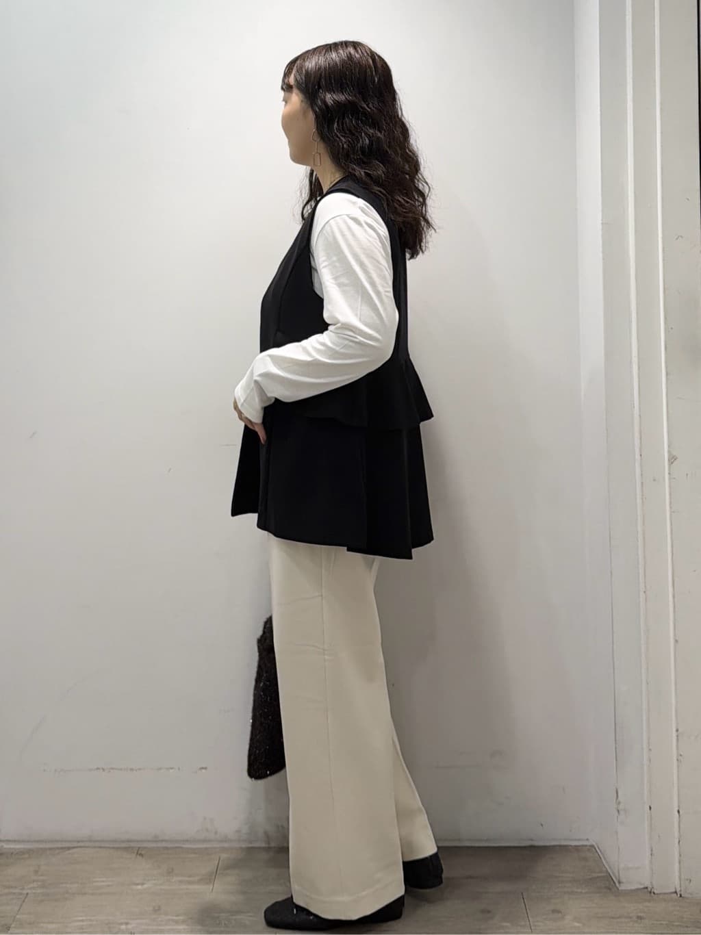 sumicaさんの「OPAQUE.CLIP｜ロングロゴTシャツ【洗濯機OK】」を使ったコーディネート