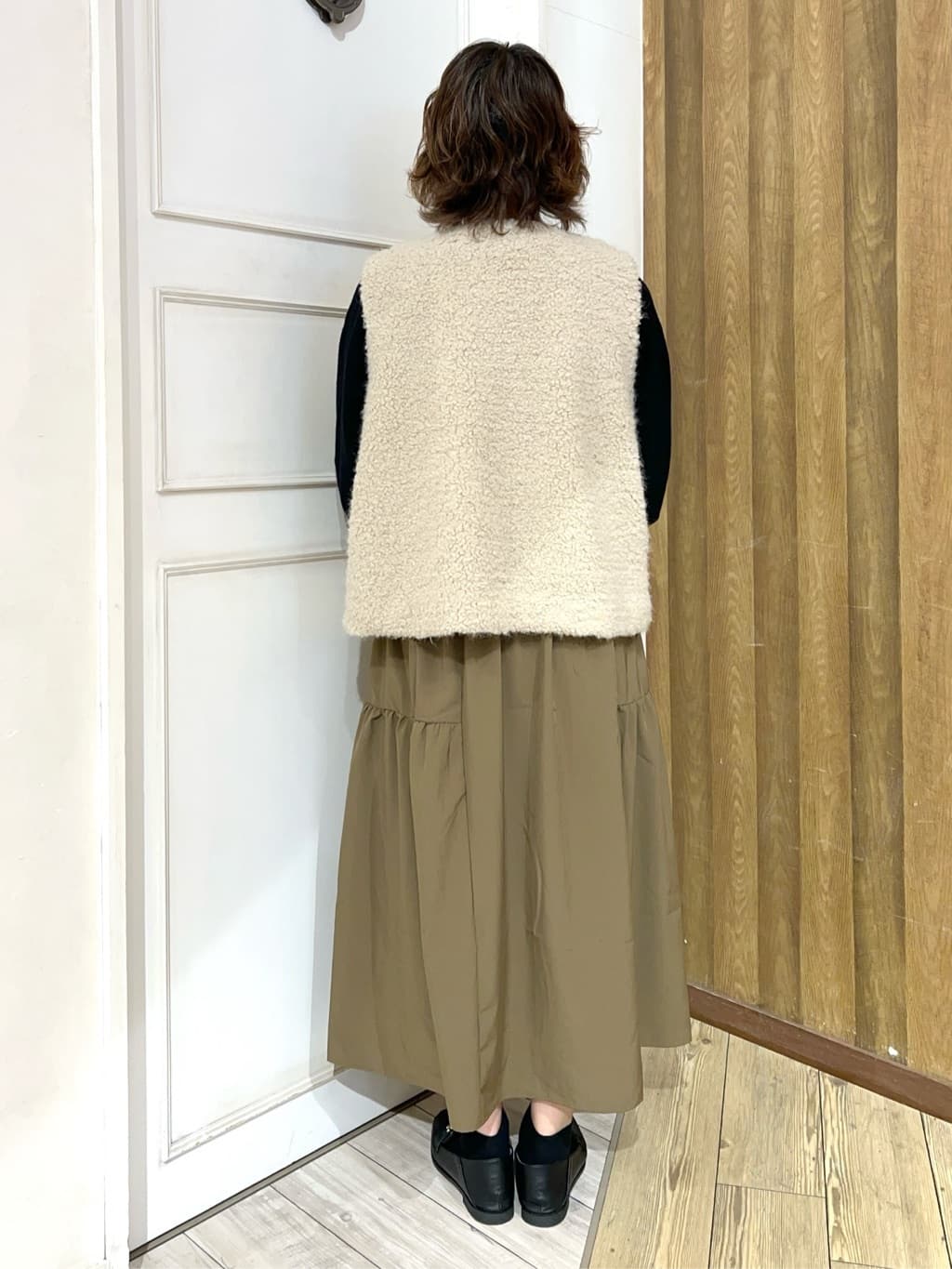 yuriyuriさんの「SHOO･LA･RUE｜ふわふわファーベスト」を使ったコーディネート