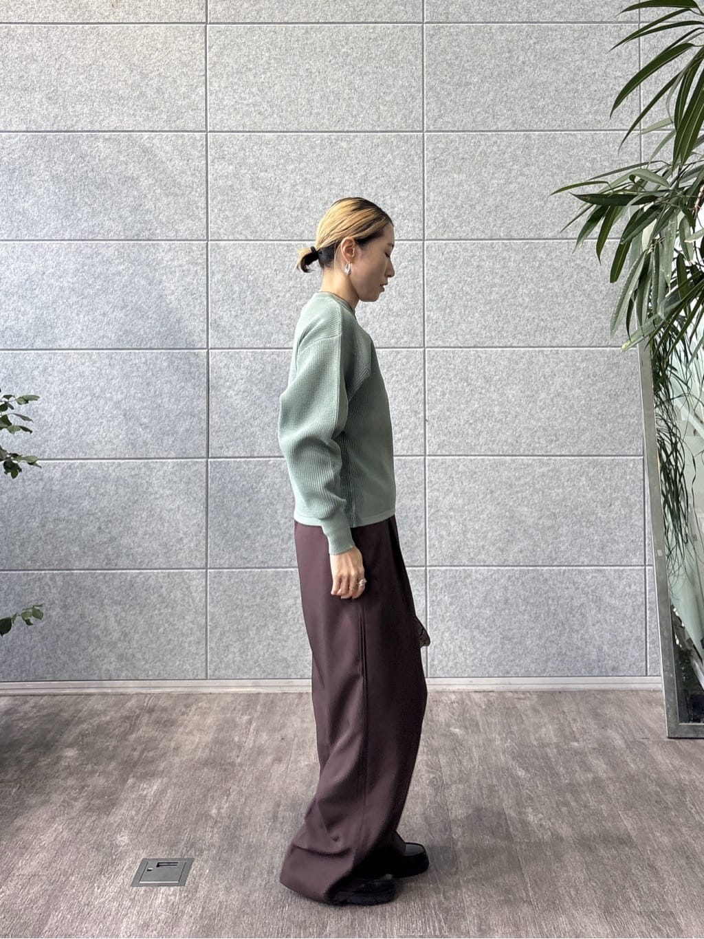 kotakiさんの「INDIVI｜Comfy SET UP｜イージーストレートワイドパンツ【セットアップ対応／通勤/カセット服】」を使ったコーディネート