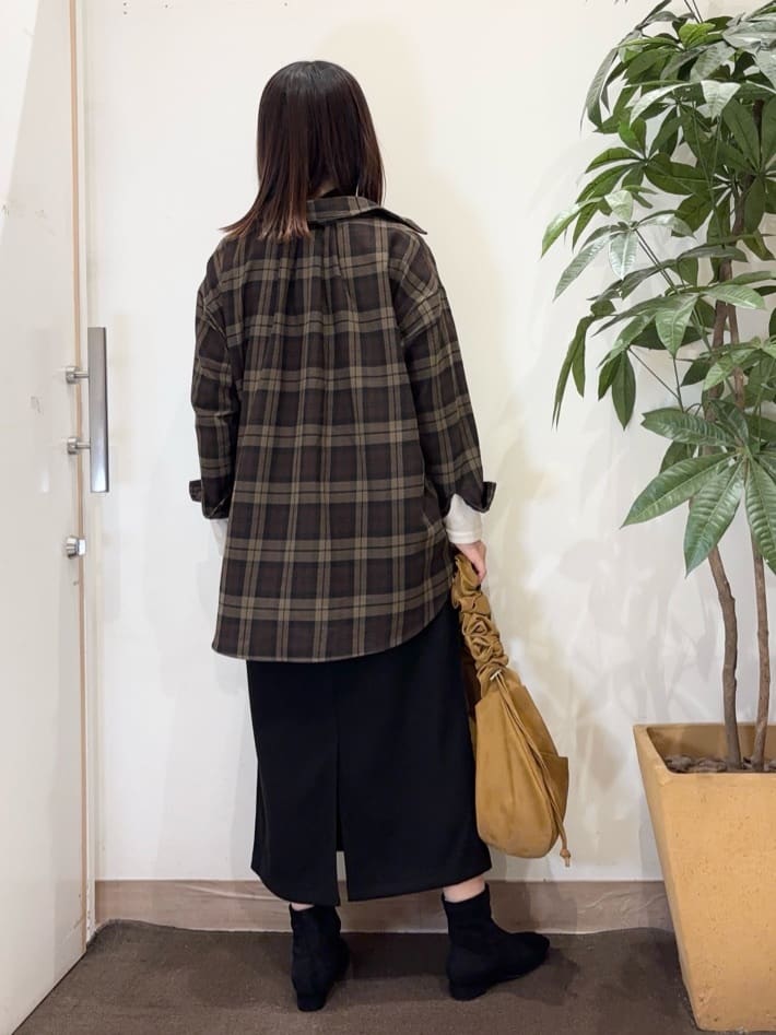 宗形さんの「SHOO･LA･RUE｜【洗える/S-LL】上品見え ベロア調シアートップス」を使ったコーディネート