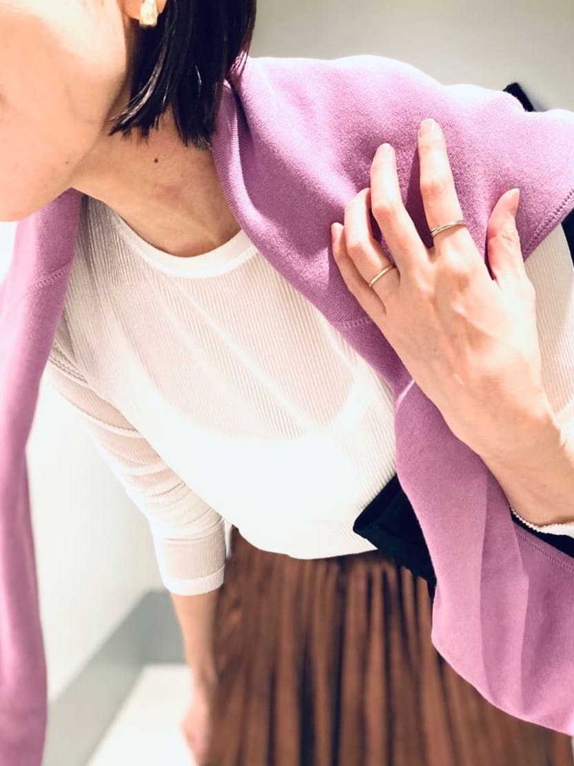 Furuさんの「DRESSTERIOR｜◆【洗える/ストレッチ性/オンオフ】箔プリントプリーツスカート」を使ったコーディネート