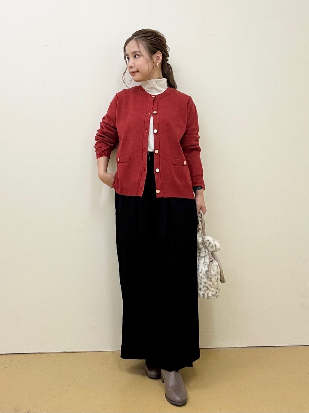 shioさんの「SHOO･LA･RUE｜【着丈選べる/S-LL】スタイルアップが叶う ベルト付きワイドパンツ」を使ったコーディネート
