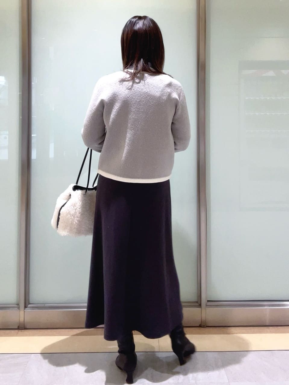 mayutaさんの「INDIVI｜【ミニブークレ素材】ジャケットライクカーディガン」を使ったコーディネート