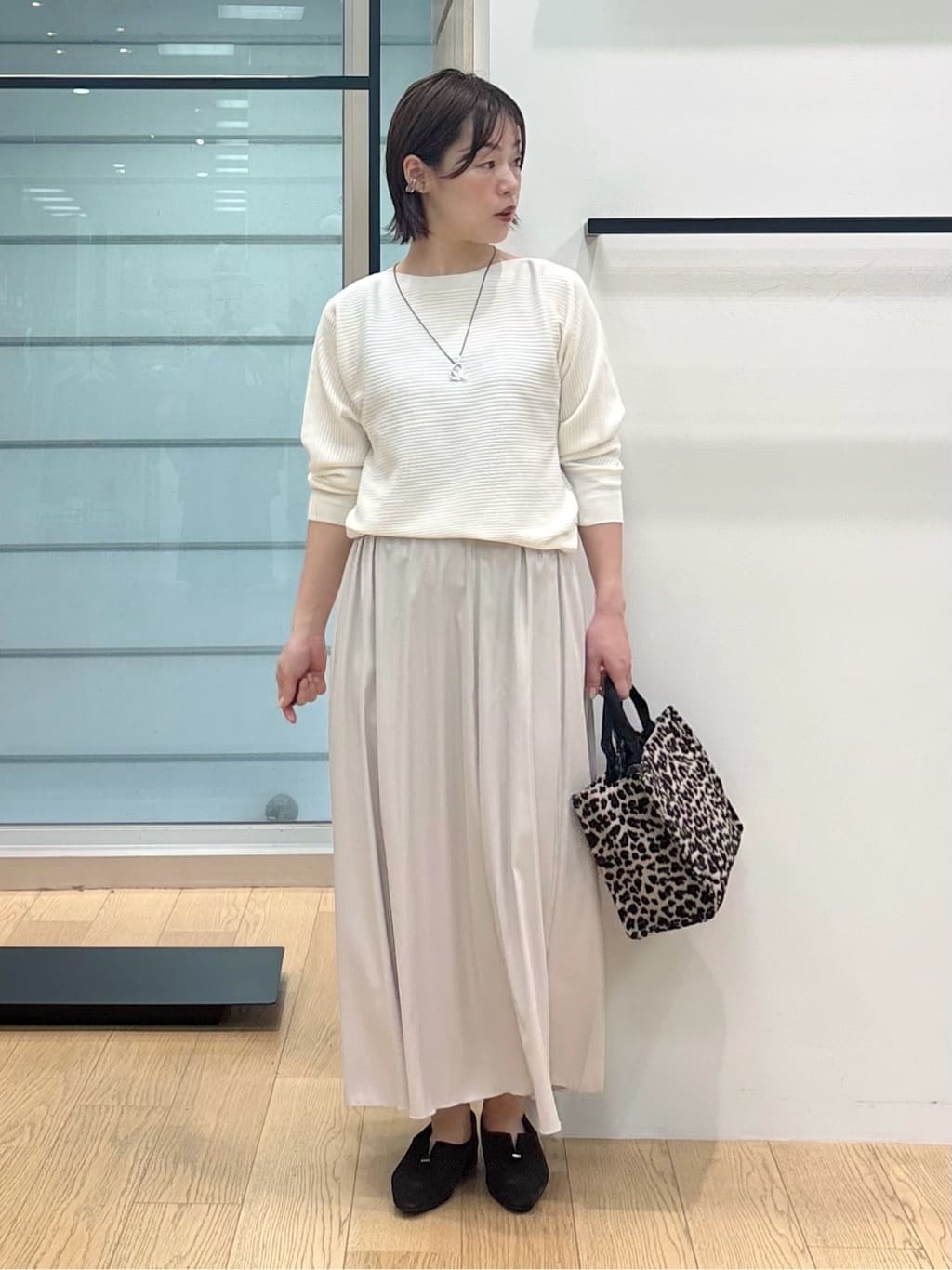 asamiさんの「INDIVI｜【洗える／体型カバー】美シルエットニット」を使ったコーディネート