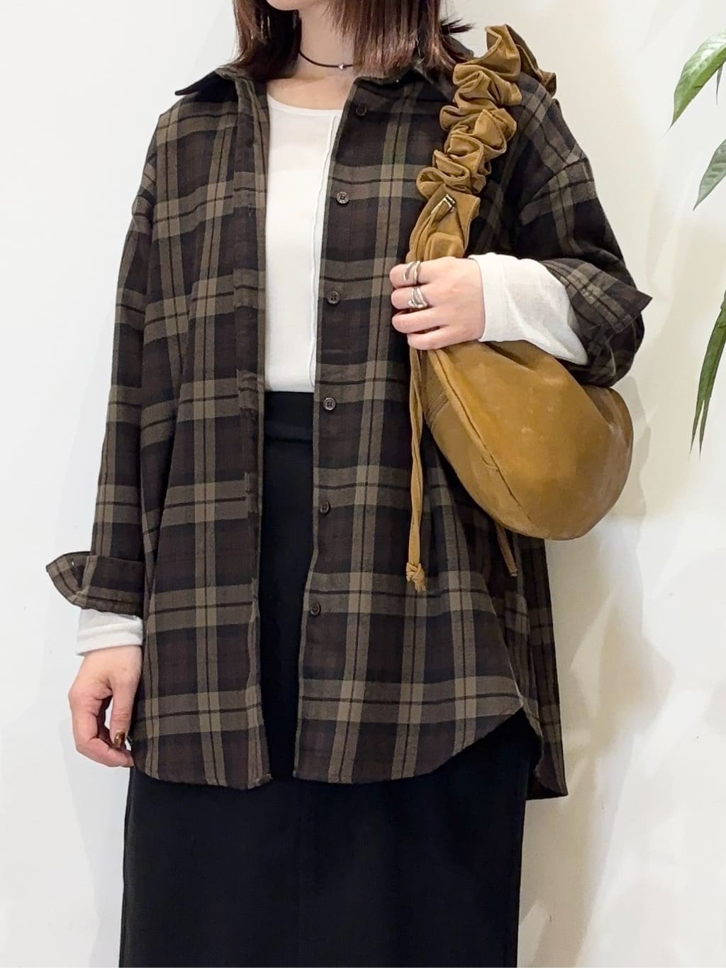 宗形さんの「SHOO･LA･RUE｜【洗える/S-LL】上品見え ベロア調シアートップス」を使ったコーディネート