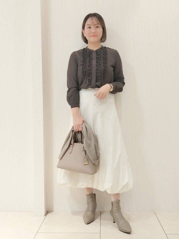naokoさんの「UNTITLED｜【アンサンブル可/洗える/ボタンなし】シルクウールカシミヤ 着流しカーディガン」を使ったコーディネート