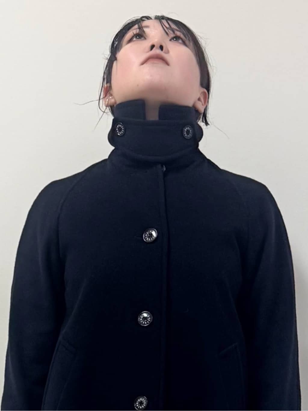 なかもとあきさんの「DRESSTERIOR｜◆【洗える/ストレッチ性/オンオフ】箔プリントプリーツスカート」を使ったコーディネート