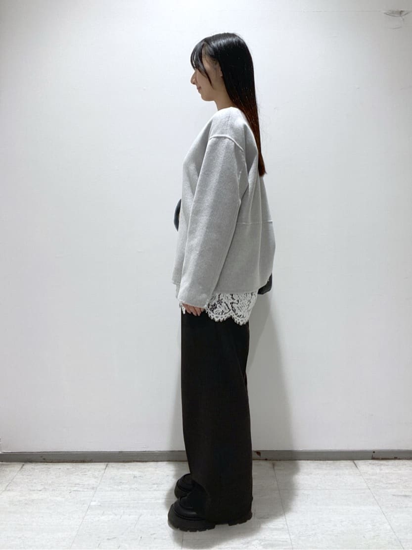meiさんの「INDIVI｜【レイヤードにおすすめ】レース切り替えカットソー」を使ったコーディネート