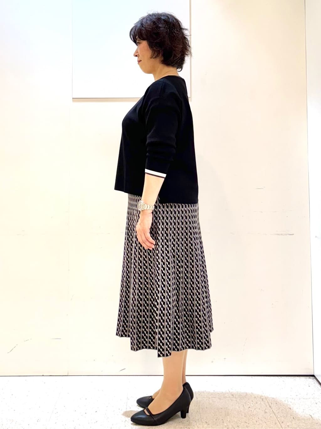 ヤスコさんの「Reflect｜【ライトアウター／キレイ見え／気軽な羽織に◎】スポーティライトアウター」を使ったコーディネート
