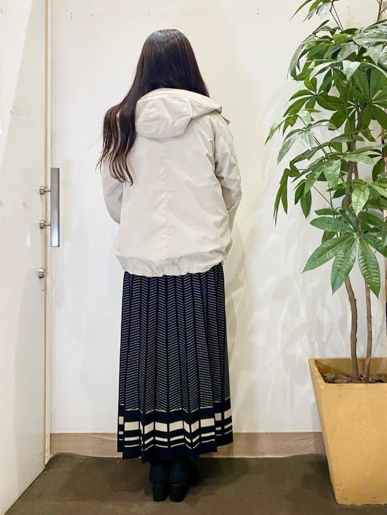AYUMIさんの「SHOO･LA･RUE｜【S-LL/ゆったり】ふわふわシャギー 大人レディなニット」を使ったコーディネート