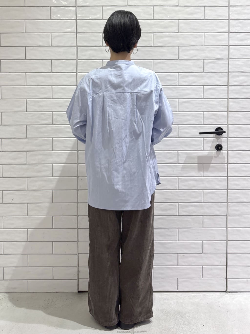 ayumiさんの「OPAQUE.CLIP｜バンドカラーシャツ【洗濯機OK】」を使ったコーディネート