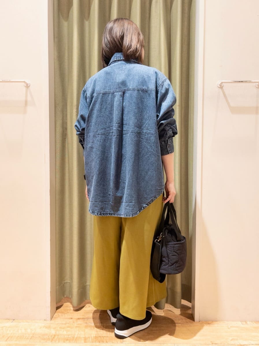 fukuiさんの「SHOO･LA･RUE｜【S-LL】美しく見せる ボートネックロンT」を使ったコーディネート
