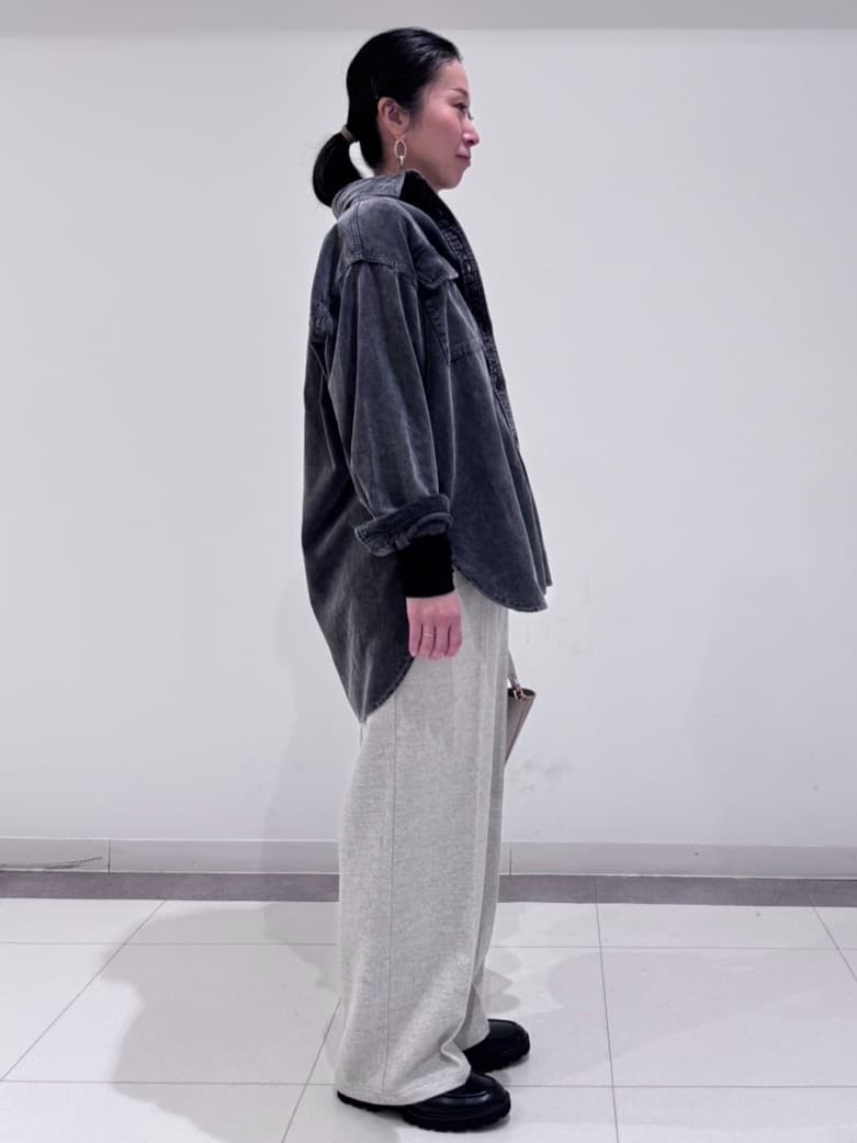 MIYAKAWAさんの「DRESSTERIOR｜【洗える/抜け感】コーデュロイガーメントダイシャツ」を使ったコーディネート