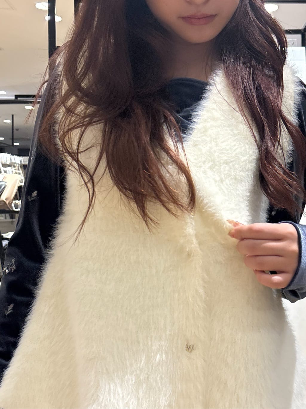 ふうかさんの「index｜バックシャン小花刺繍ベロアトップス【洗濯機OK】」を使ったコーディネート