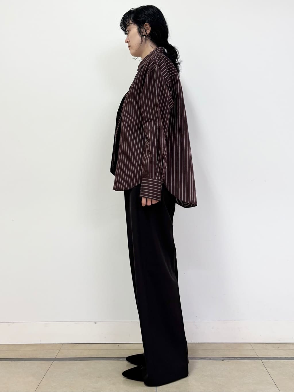 YOKOTAさんの「DRESSTERIOR｜キルテッドショルダーバッグ」を使ったコーディネート