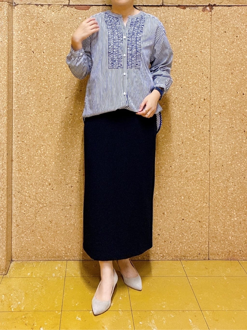 hattoriさんの「INDIVI｜【洗える】胸元タックフリル長袖ブラウス」を使ったコーディネート