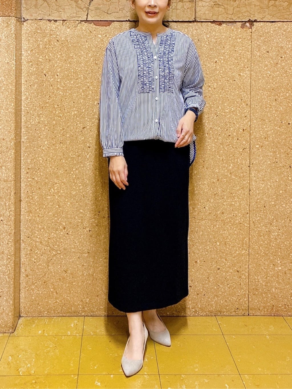 hattoriさんの「INDIVI｜【洗える】胸元タックフリル長袖ブラウス」を使ったコーディネート