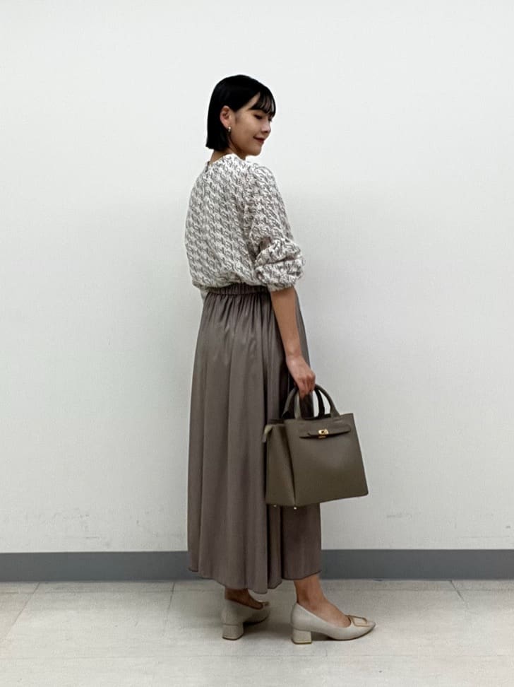 hinanoさんの「INDIVI｜【きれいめ／オフィス／イベント】フェザージャカードブラウス」を使ったコーディネート