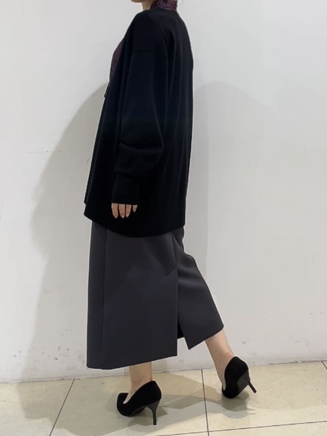 watanabeさんの「UNTITLED｜【アンサンブル可/洗える/ボタンなし】シルクウールカシミヤ 着流しカーディガン」を使ったコーディネート