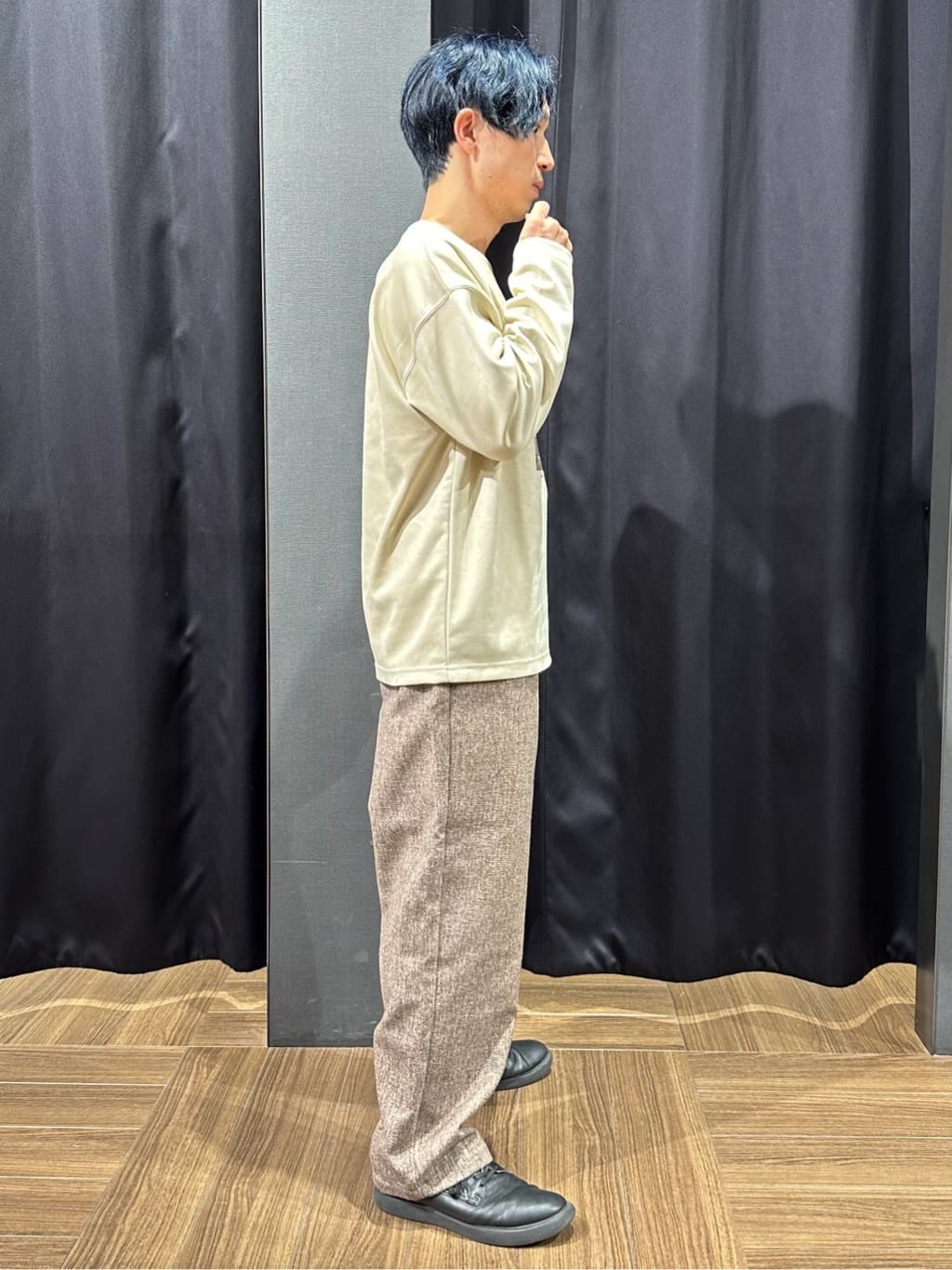 tomoyaさんの「THE SHOP TK｜スエード フォトプリントスウェット 【洗濯機OK】」を使ったコーディネート