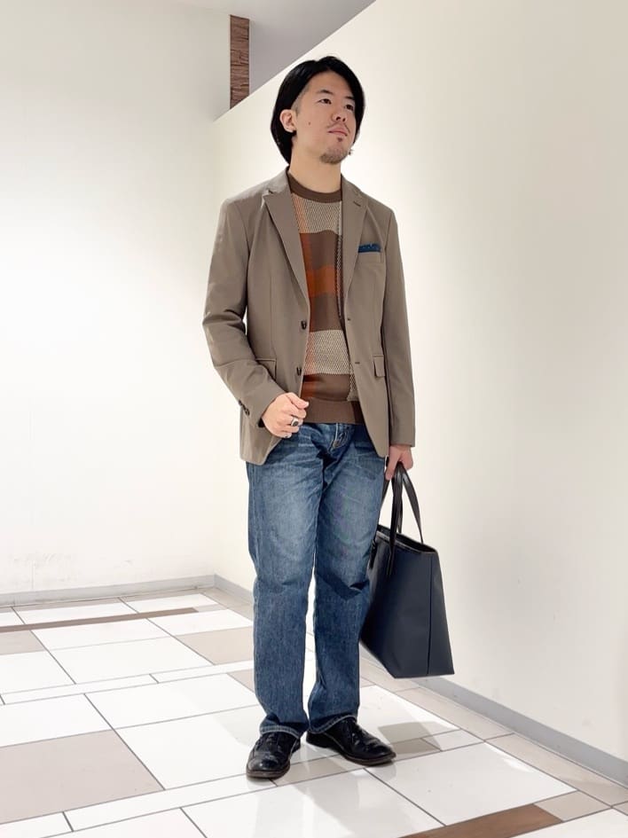 及川さんの「TAKEO KIKUCHI｜【360&deg;ストレッチ／セットアップ対応】None Of Stress ジャケット」を使ったコーディネート