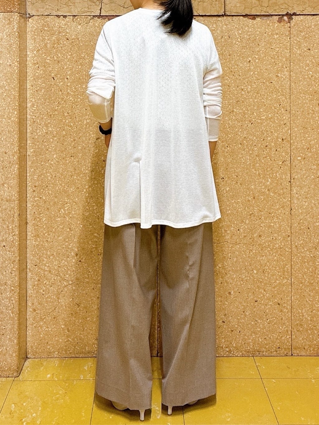 hattoriさんの「INDIVI｜【UVケア】モノグラム ボウタイデザインブラウス」を使ったコーディネート
