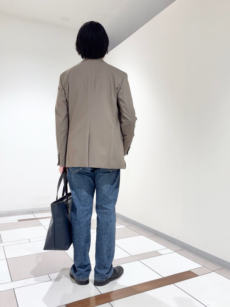 及川さんの「TAKEO KIKUCHI｜【360&deg;ストレッチ／セットアップ対応】None Of Stress ジャケット」を使ったコーディネート