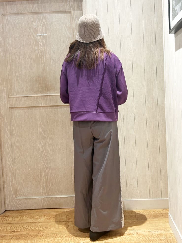 yukaさんの「SHOO･LA･RUE｜サイドレースワイドパンツ」を使ったコーディネート
