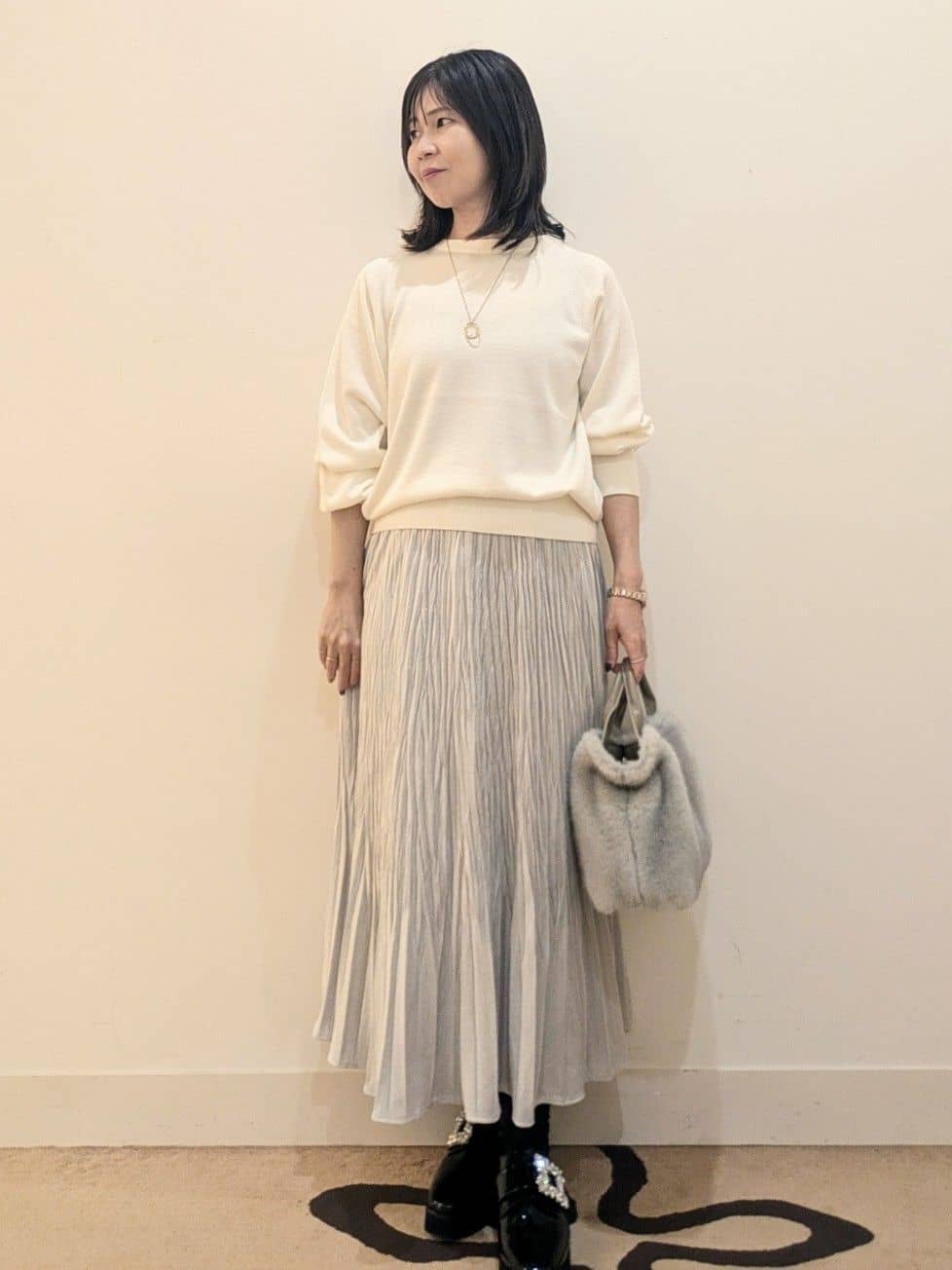 laverさんの「UNTITLED｜【8色展開／コンパクト丈】レーヨン混 コクーンニット」を使ったコーディネート