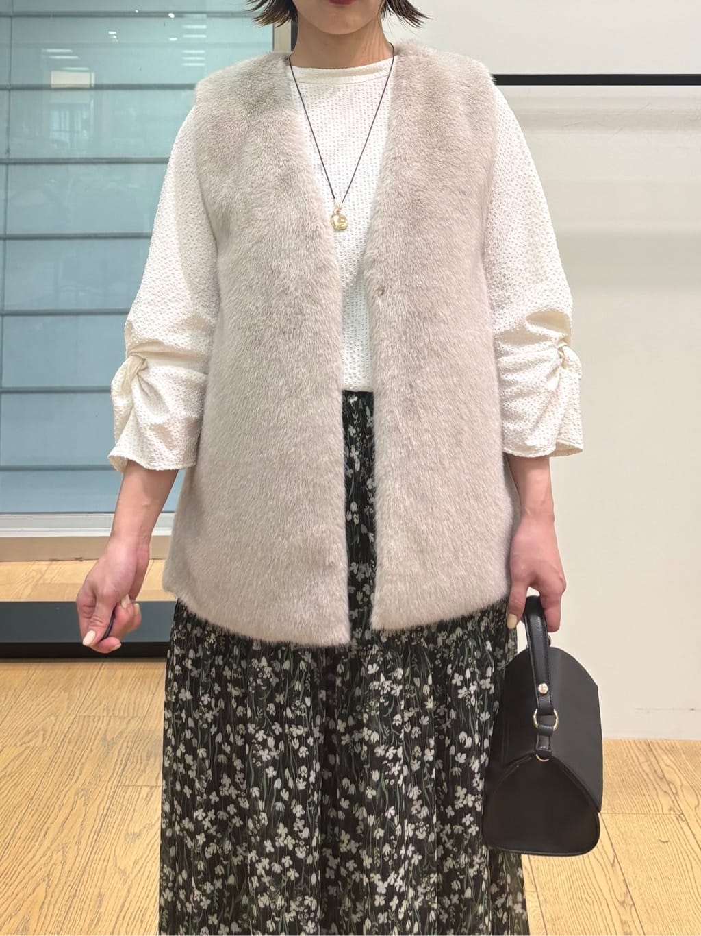 asamiさんの「INDIVI｜【UVケア／吸汗速乾】スリーブデザインブラウス」を使ったコーディネート