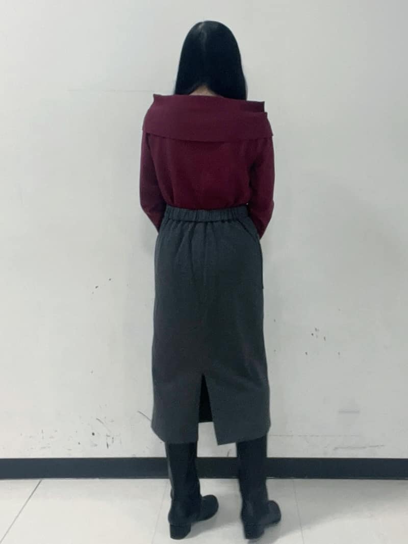 Hitomiさんの「index｜オフショルダーニット【洗濯機OK】」を使ったコーディネート