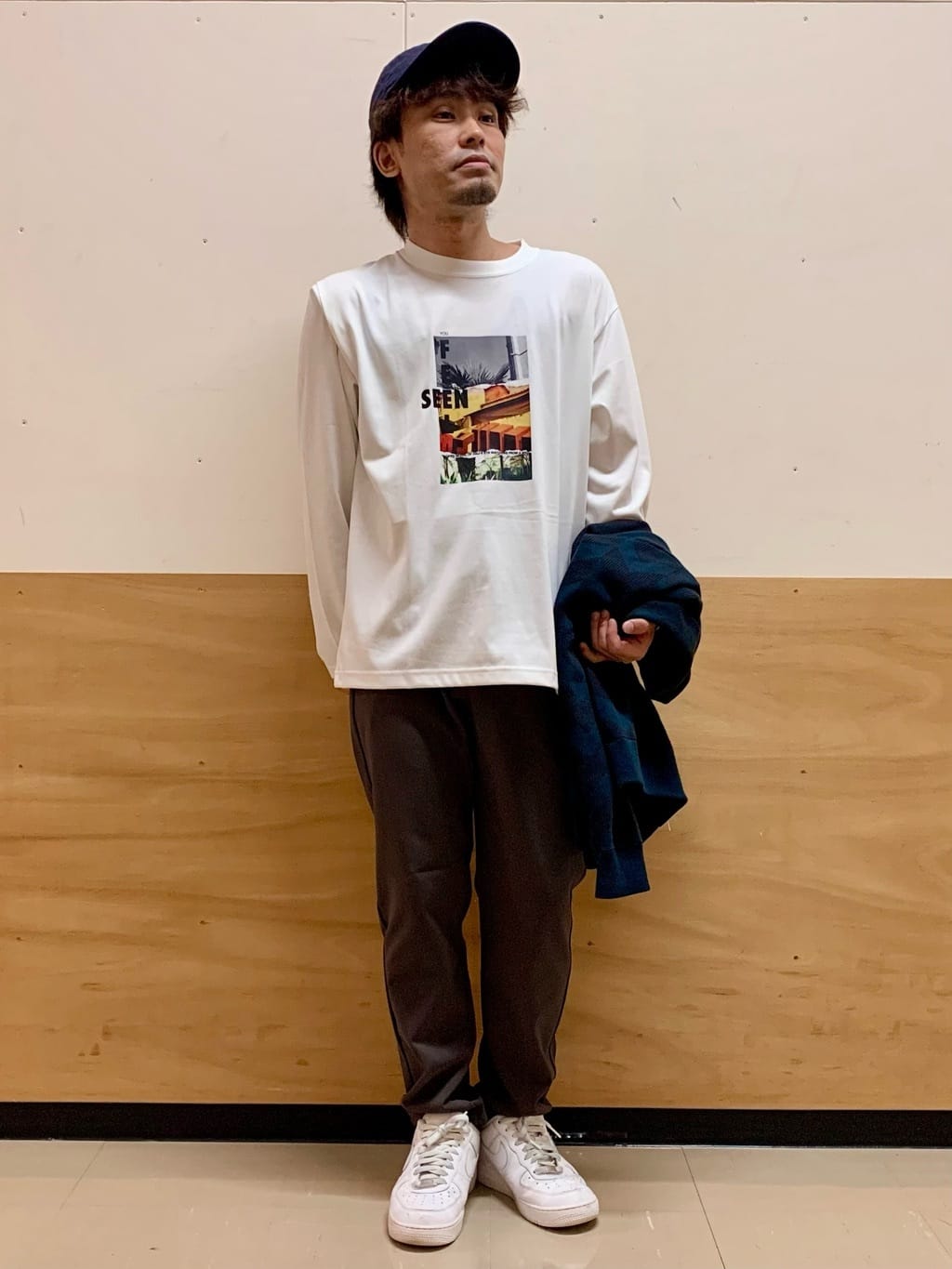 MATUさんの「THE SHOP TK｜ヘリンボンニットカーディガン」を使ったコーディネート