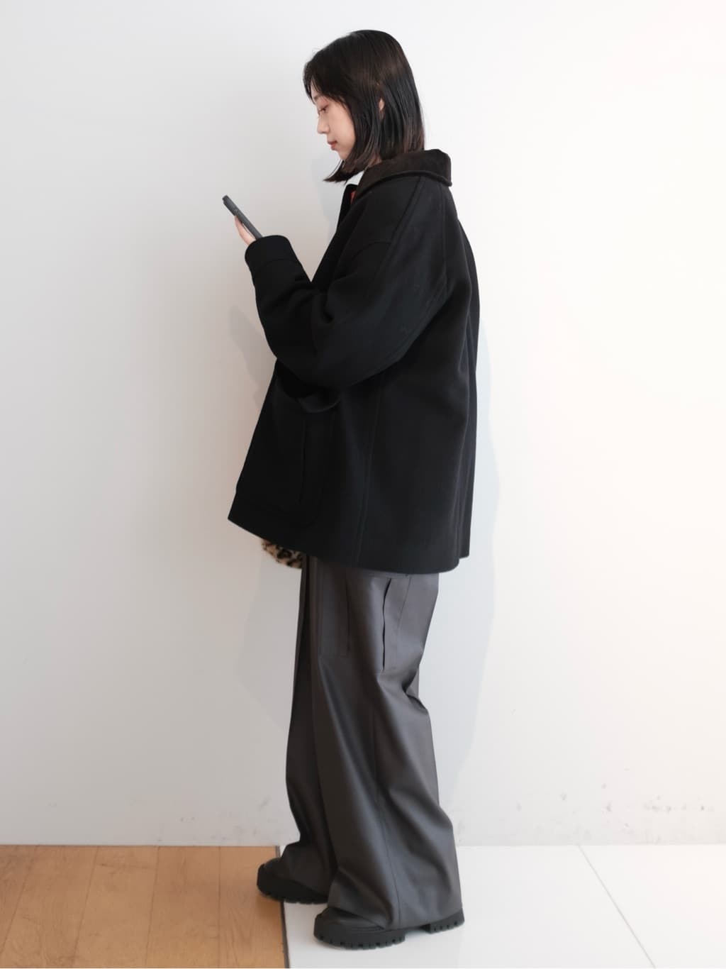 Kishimotoさんの「DRESSTERIOR｜◆Dhyana．（ディアナドット） バックファスナー チェルシーブーツ」を使ったコーディネート