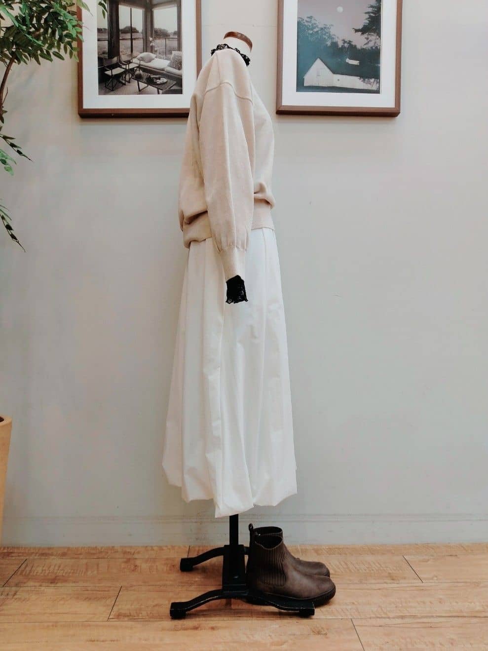 みうらさんの「SHOO･LA･RUE｜【撥水/あったか】たっぷり着られる 中綿モンスターショートコート」を使ったコーディネート