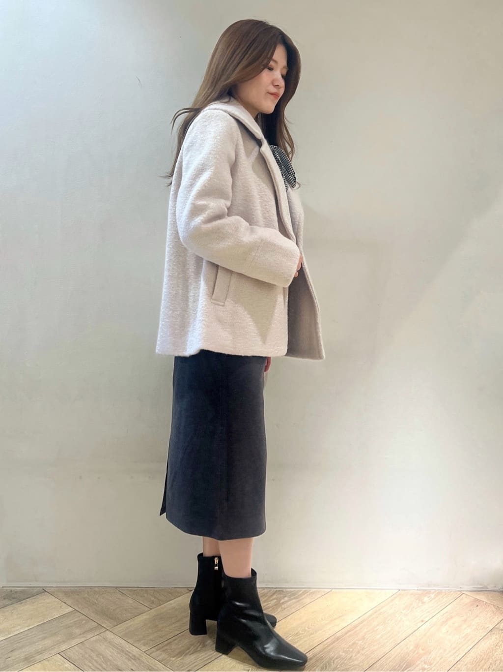 nanaさんの「index｜ブークレミドルコート【洗える】」を使ったコーディネート