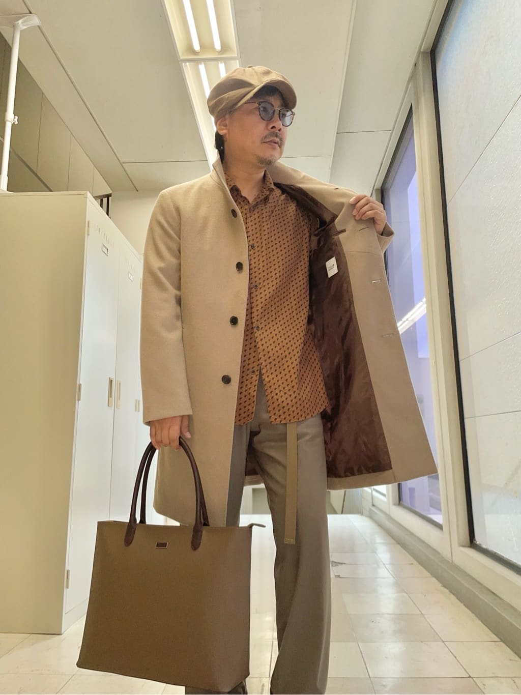 MAKOTO AIさんの「TAKEO KIKUCHI｜【ウールカシミヤブレンド】ビーバー調 スタンドカラー コート」を使ったコーディネート