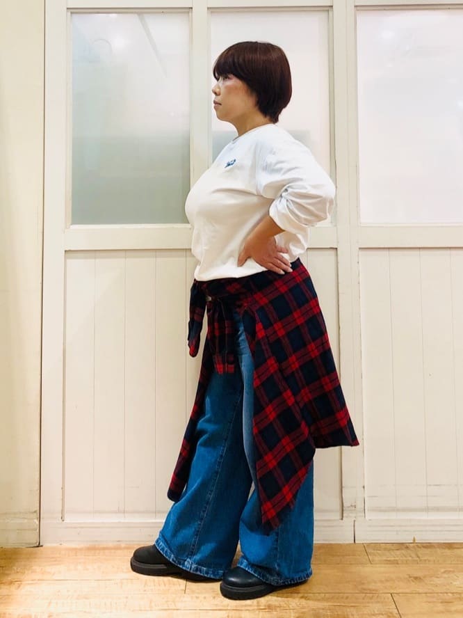 YYYさんの「SHOO･LA･RUE｜グラフィックアソート BIGロンT」を使ったコーディネート
