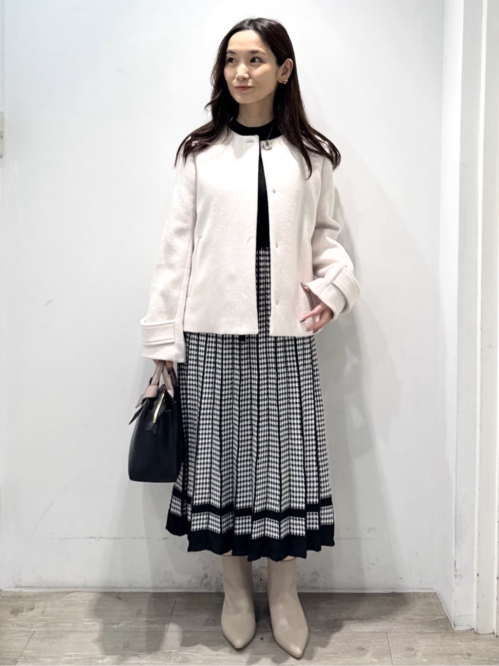 yuicciさんの「OPAQUE.CLIP｜メタル&times;フェイクパール Y字ラリエットネックレス」を使ったコーディネート