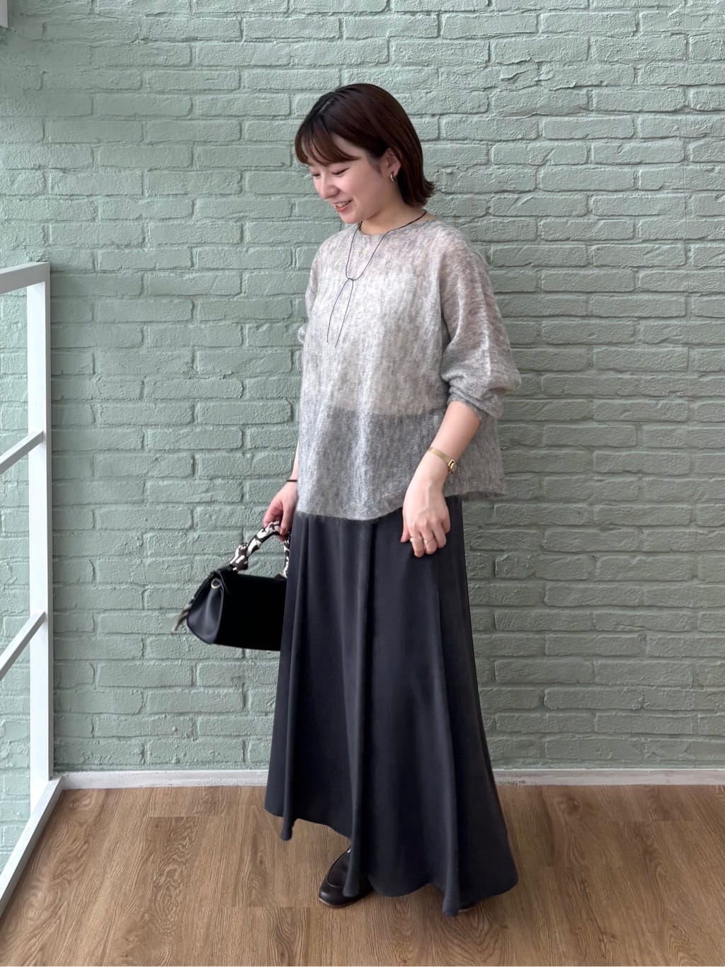 sakuさんの「INDIVI｜【キッドモヘヤ素材】ラウンドヘムニット」を使ったコーディネート