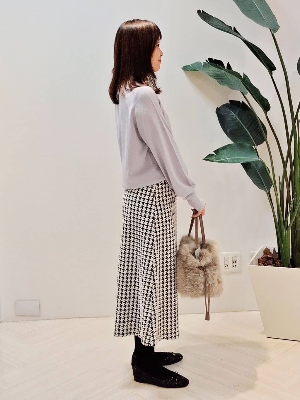 YuKaRiさんの「UNTITLED｜【8色展開／コンパクト丈】レーヨン混 コクーンニット」を使ったコーディネート