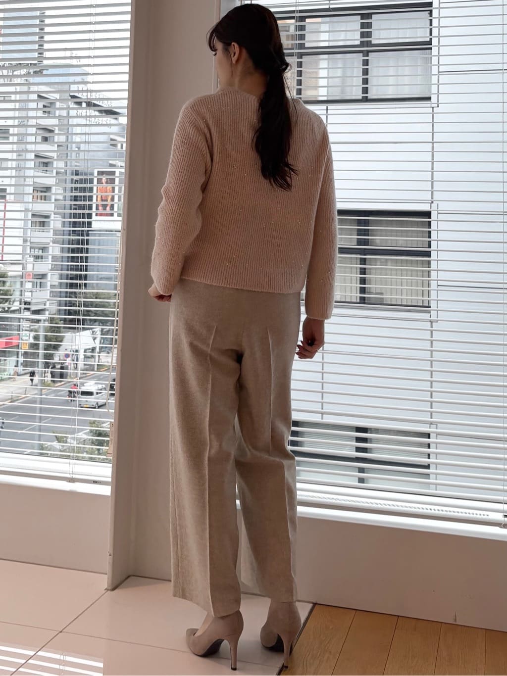 sayaさんの「COUP DE CHANCE｜【手洗い可】スパンコール付ニットトップス」を使ったコーディネート